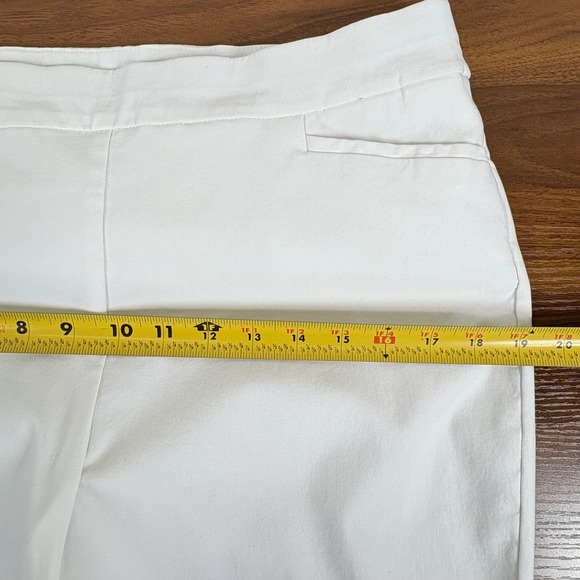 Chicos White Capri Pants Straight Leg Cropped Casual Pull On Womens Size 2/US 12 - Picture 7 of 11